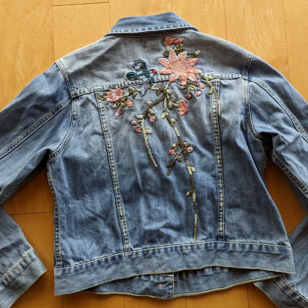 FYLO cropped, distressed denim jacket with floral embroidery
